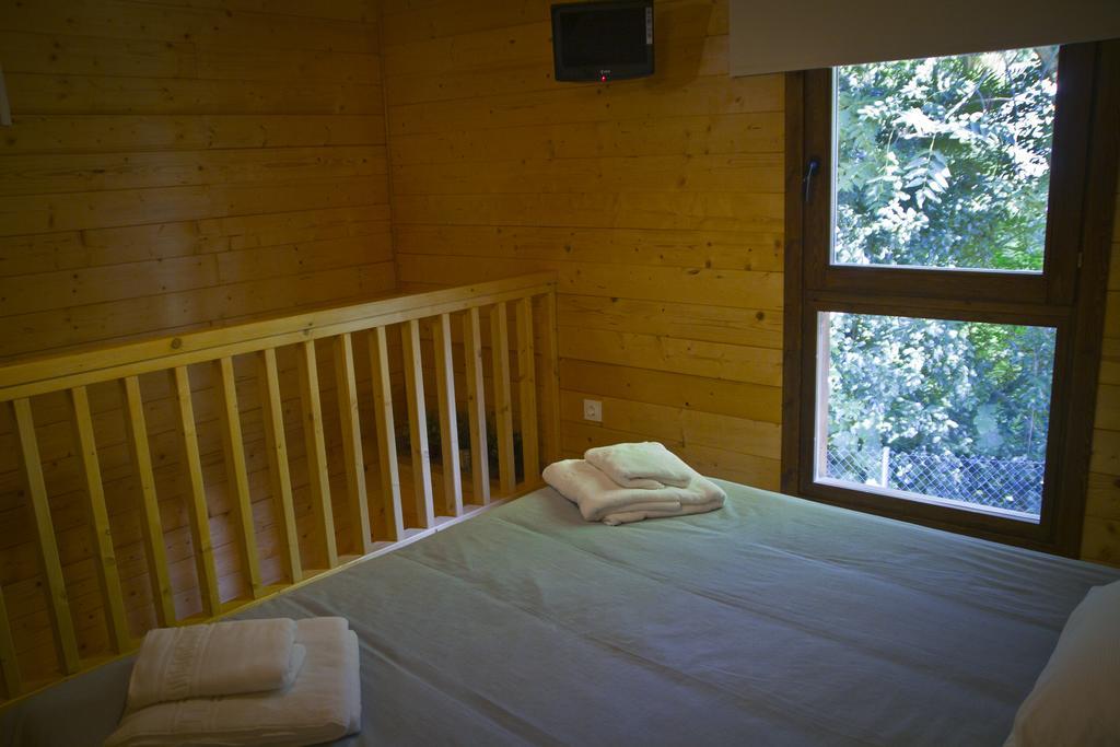 Apartamentos El Bosquet Sant Cugat del Vallès Cameră foto